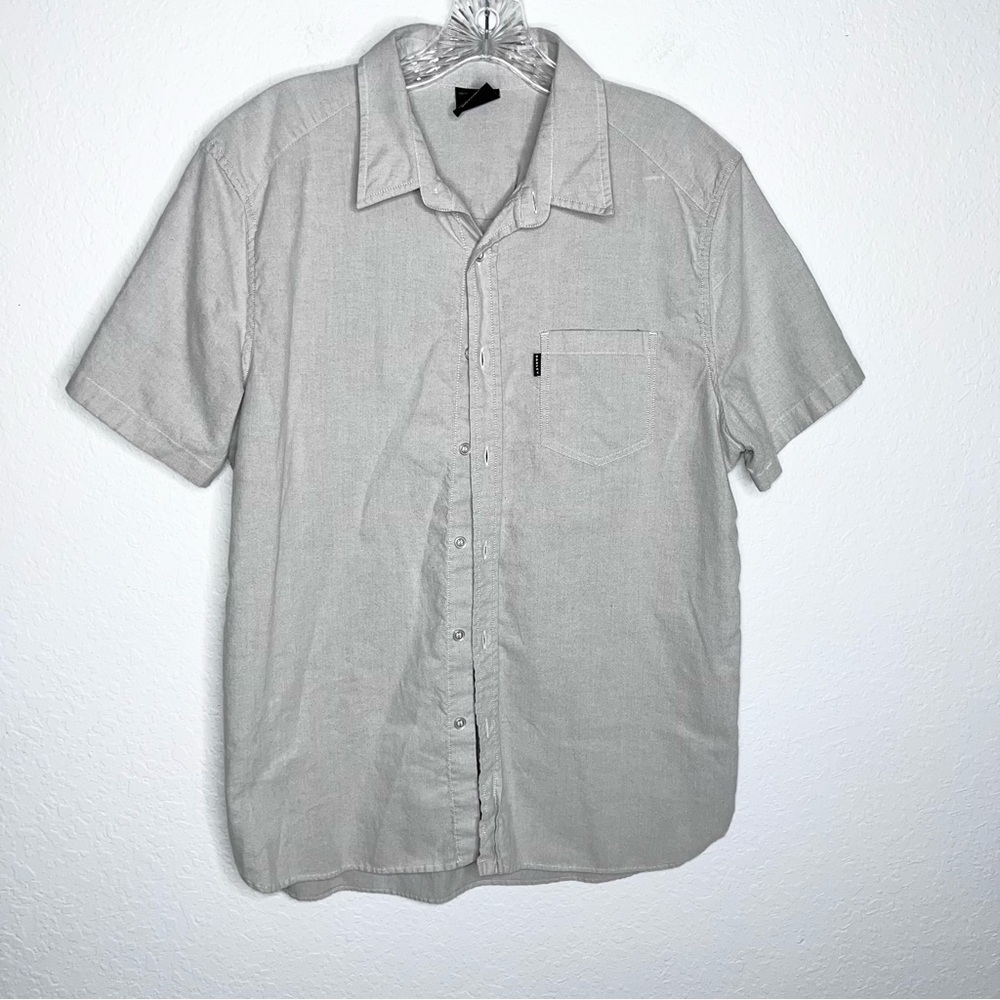 Oakley Light Gray Short Sleeve Button Down Casual Shirt